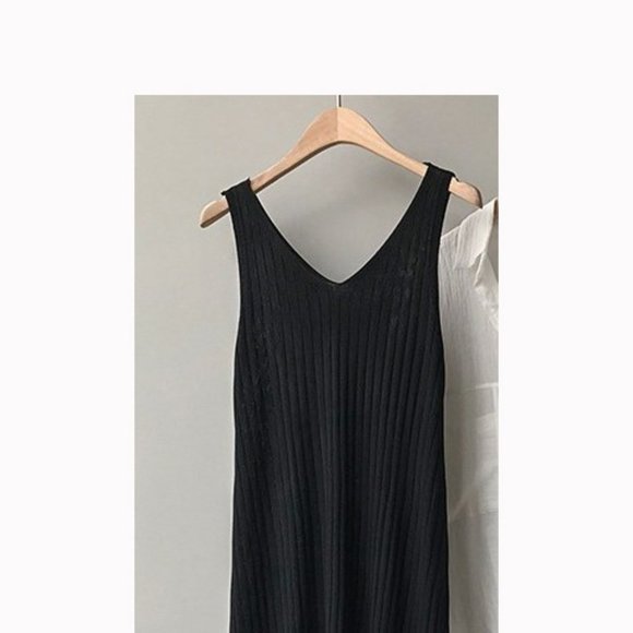 Italian-knit-style long sleeveless dress - Picture 1 of 3